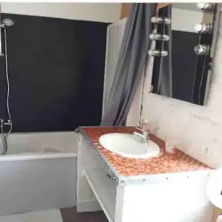 Quarto em Acomodações Particulares Chez Steeve